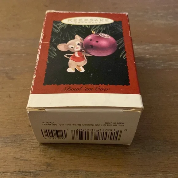 1996 Hallmark Keepsake Vintage "Bowl 'Em Over" Mouse Ornament - Picture 13 of 14